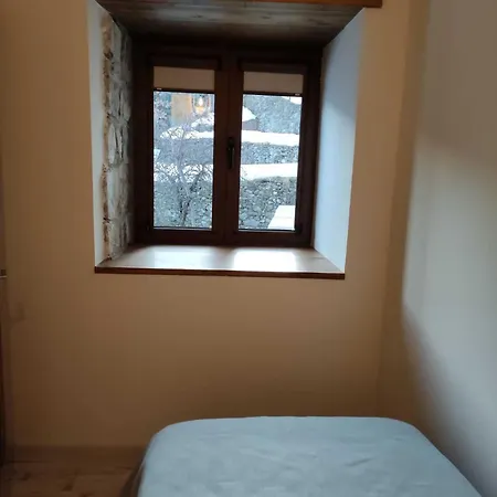 Casitas En Sallent En El Centro *
